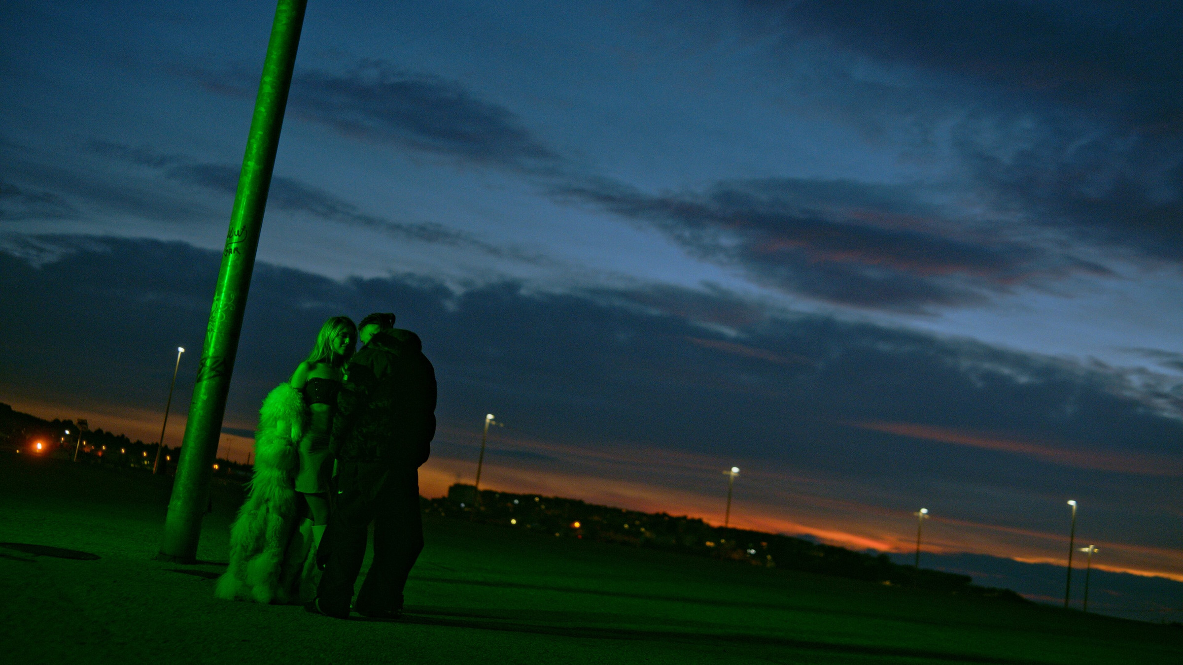 KHEA, Ana Mena – COMO YO TE QUIERO