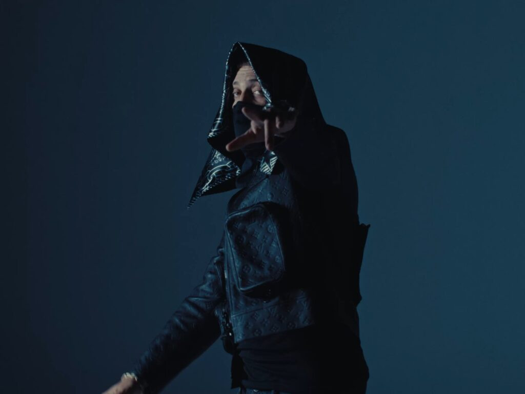 Kidd Voodoo, JC Reyes – Me Mareo