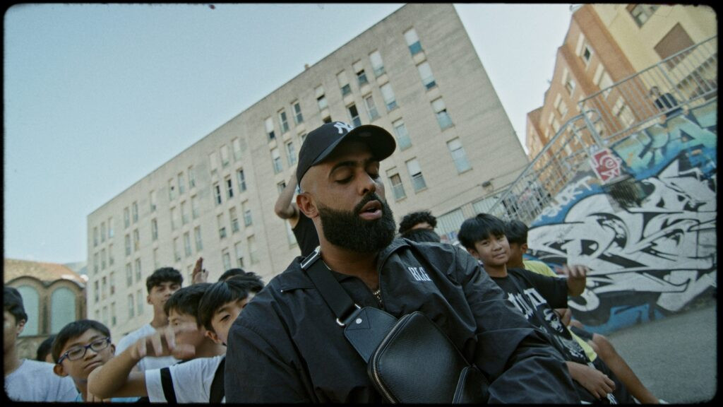 Eladio Carrión – Que Cojones