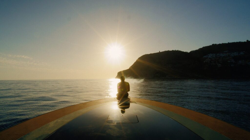 JC REYES – RESTAS O SUMAS FT J BALVIN